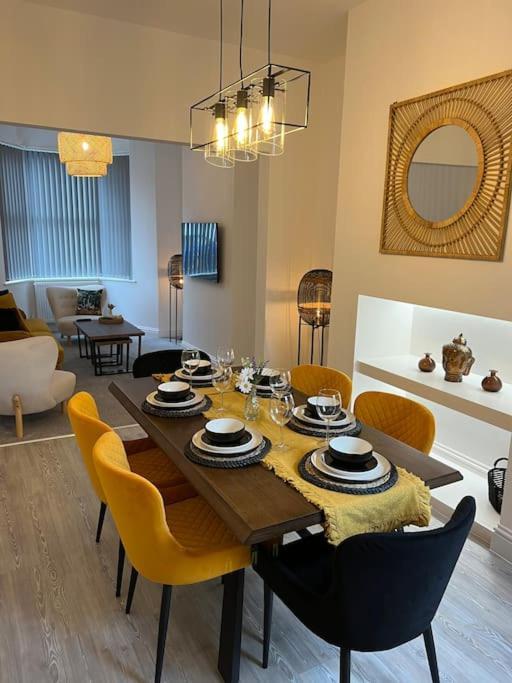 Brand New Stunning Family House Villa Blackpool Eksteriør bilde